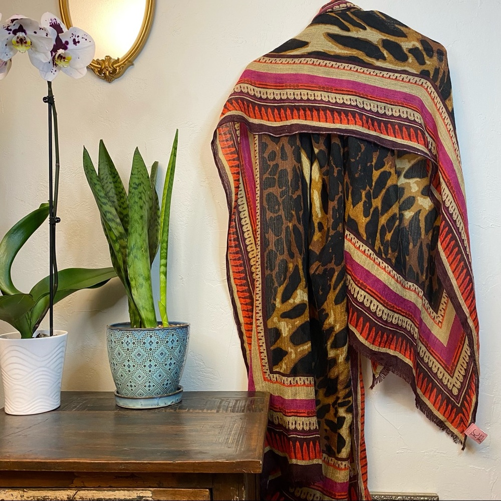 Theodora & Callum Wrap Scarf - Picture 2 of 2